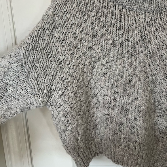 Hollister Chunky Knit Turtleneck Sweater - Picture 2 of 5